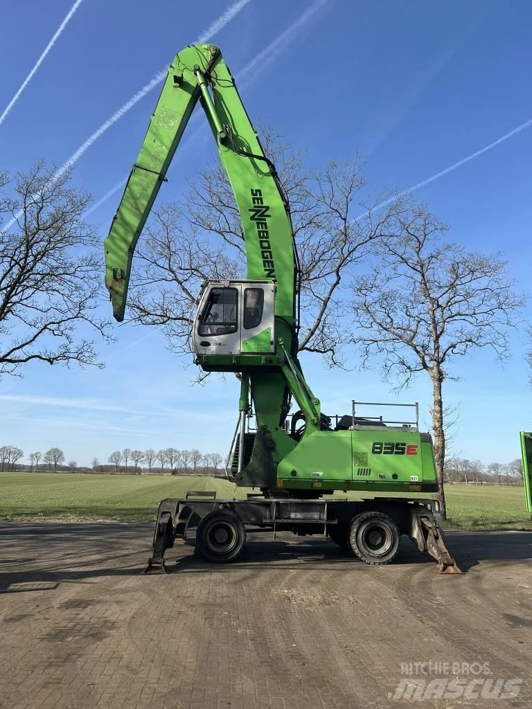 Sennebogen 835 ME Stroje pro manipulaci s odpadem