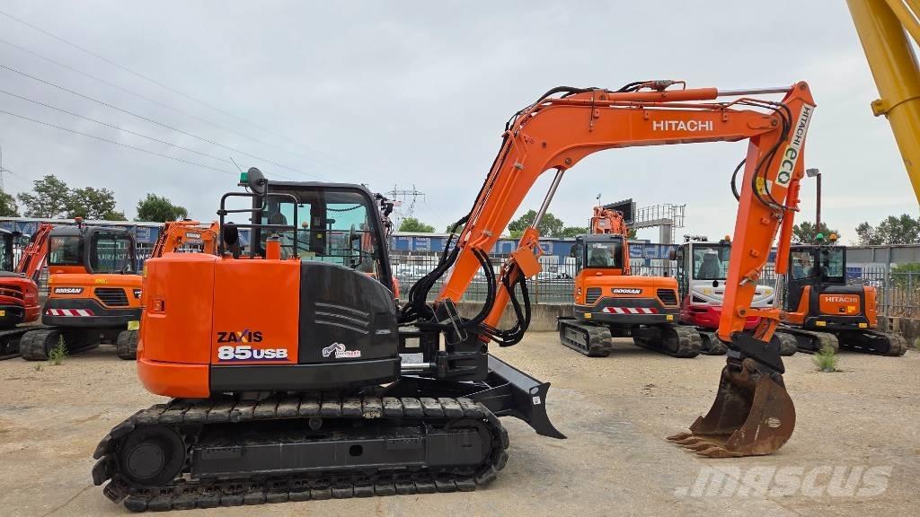 Hitachi ZX 85 US-6 Midi rýpadla 7t - 12t