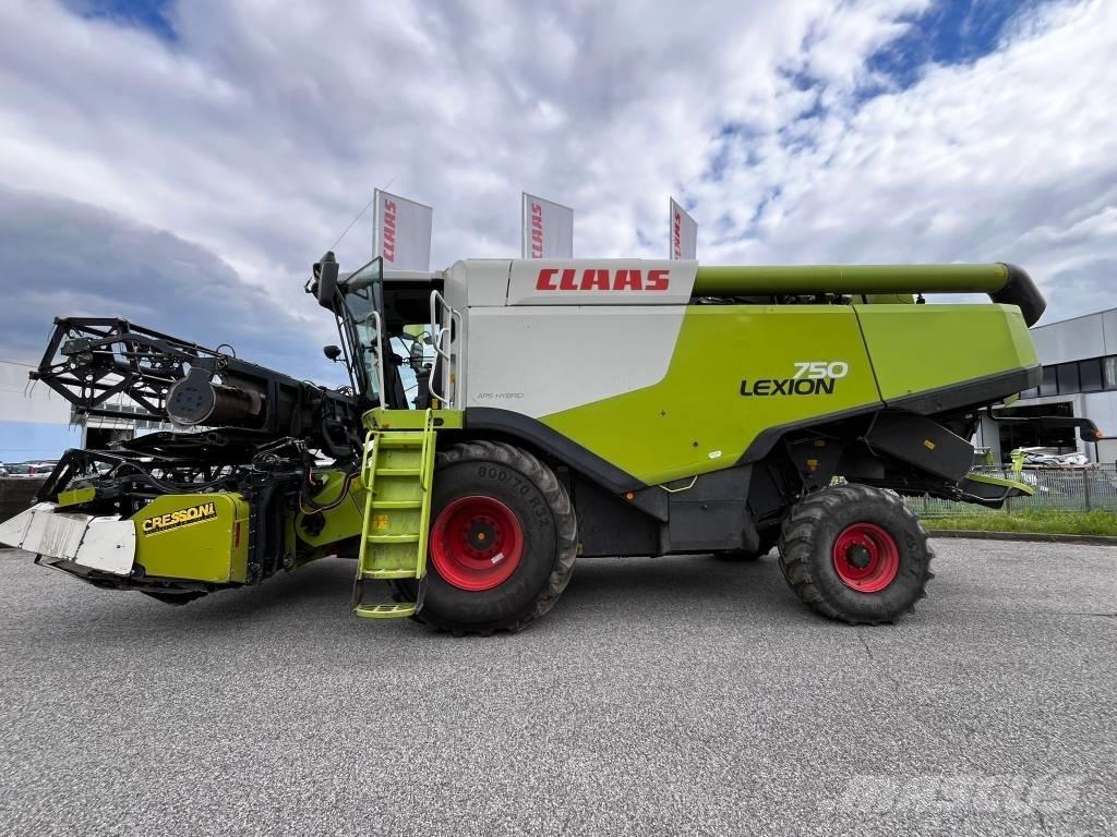 CLAAS Lexion 750 Sklízecí mlátičky