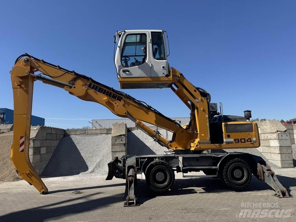 Liebherr A 904 C Stroje pro manipulaci s odpadem
