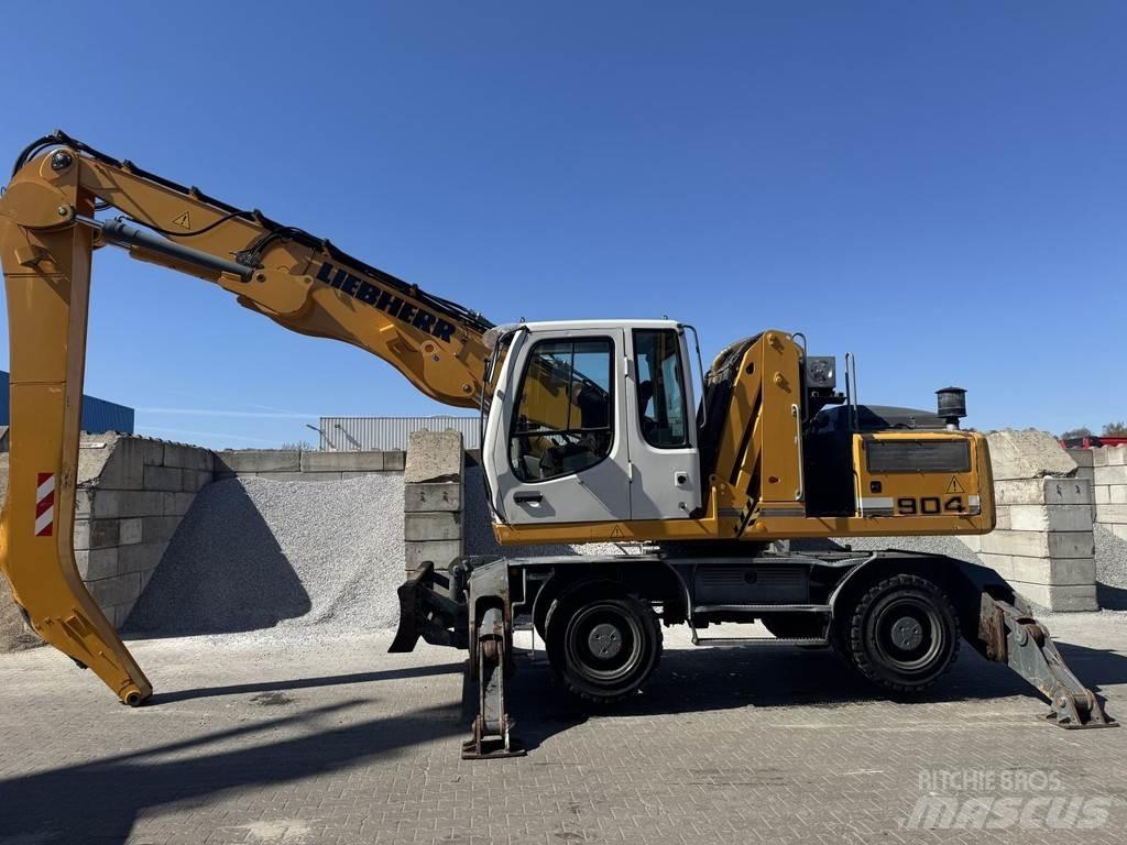 Liebherr A 904 C Stroje pro manipulaci s odpadem