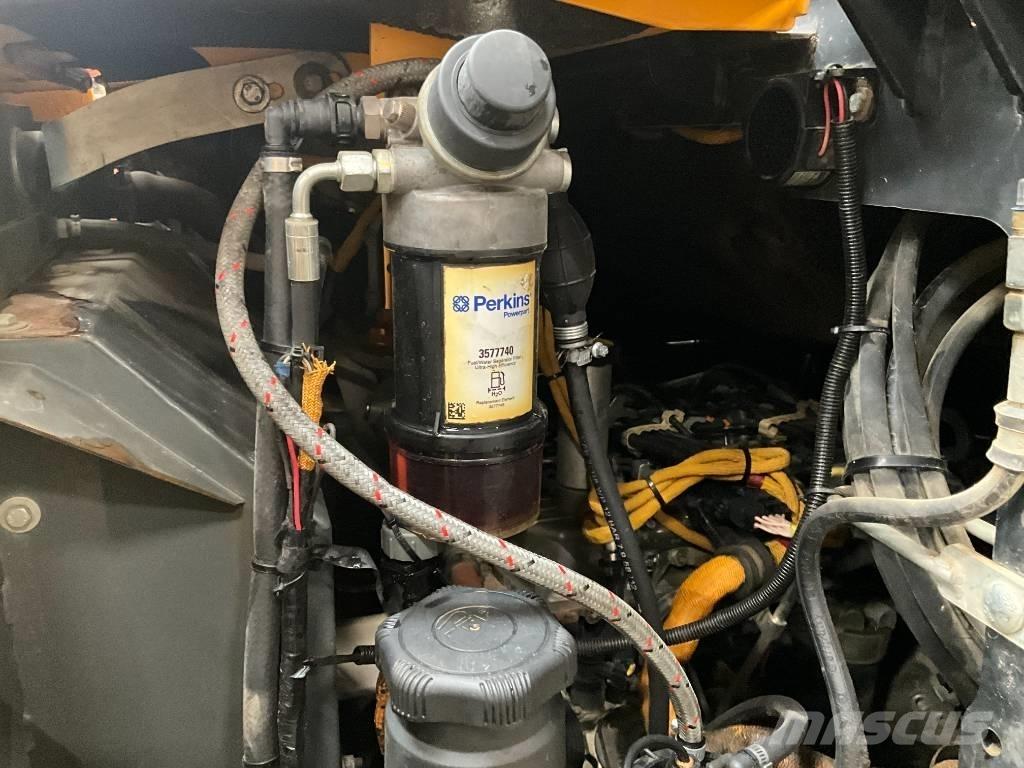 Neuson DW 60 Vyklápěcí dempry