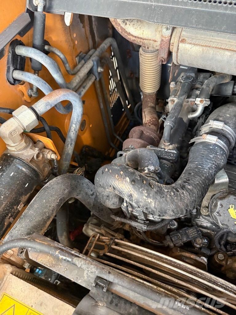 CASE SR 200 Smykem řízené nakladače