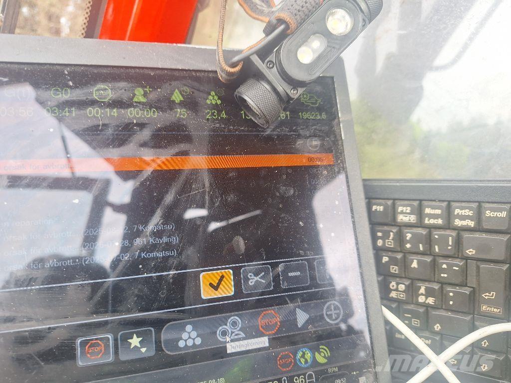 Komatsu 911 Harvestory