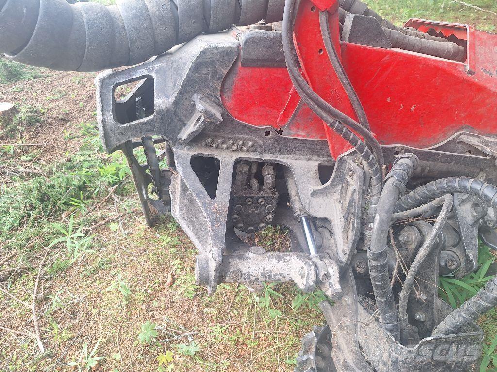 Komatsu 911 Harvestory