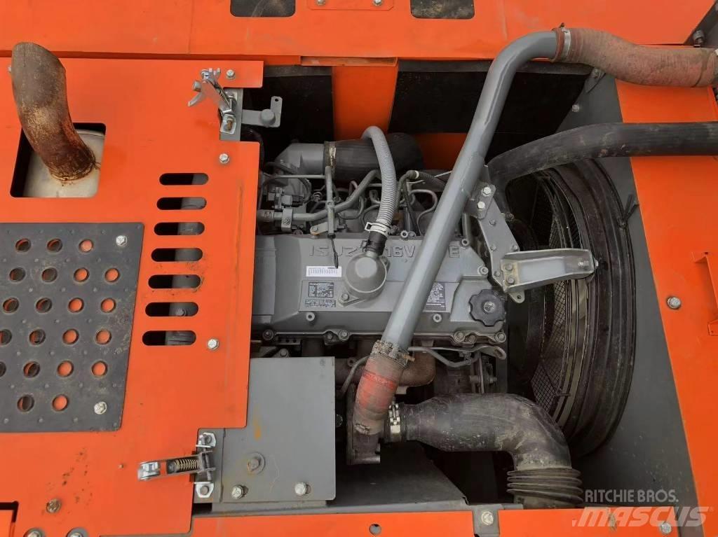 Hitachi 240 Pásová rýpadla
