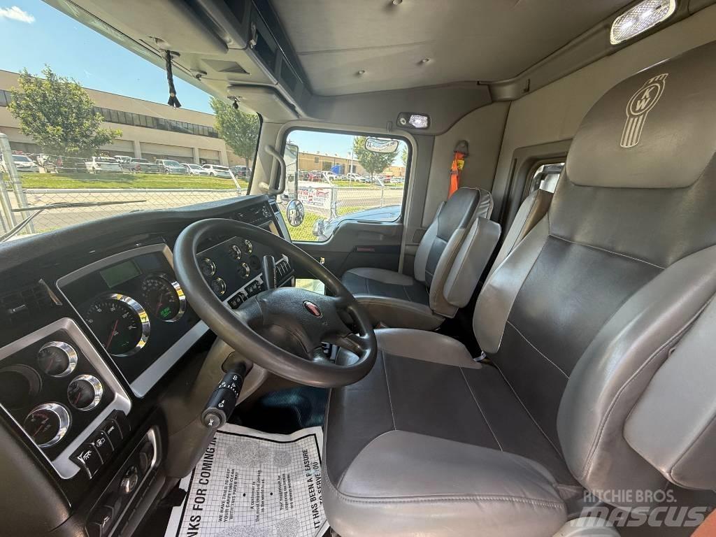 Kenworth T 800 Tahače
