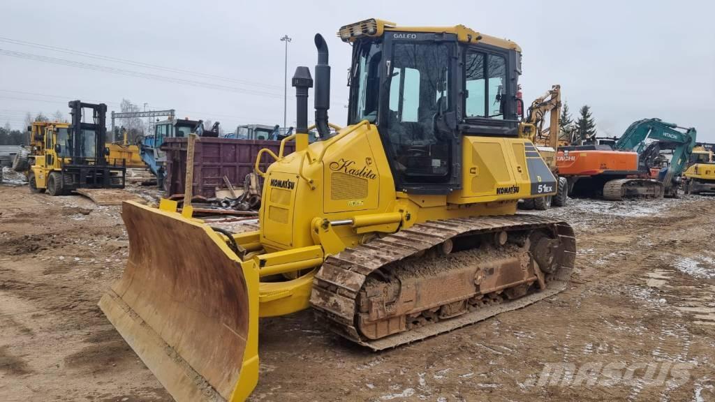 Komatsu D 51 EX-22 Pásové dozery