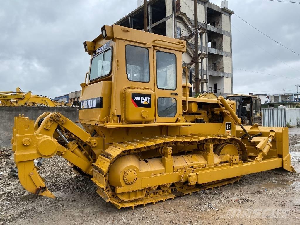 CAT D 6 D Pásové dozery