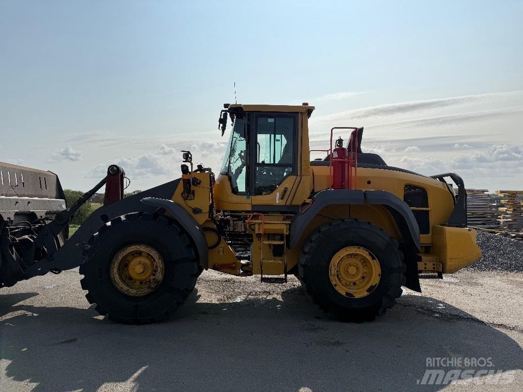 Volvo L 120 H Kolové nakladače
