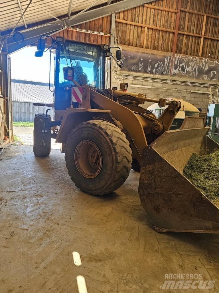 CAT 938 G Kolové nakladače
