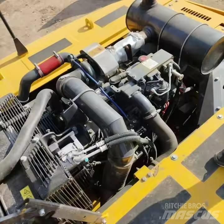 Komatsu PC 350 Pásová rýpadla