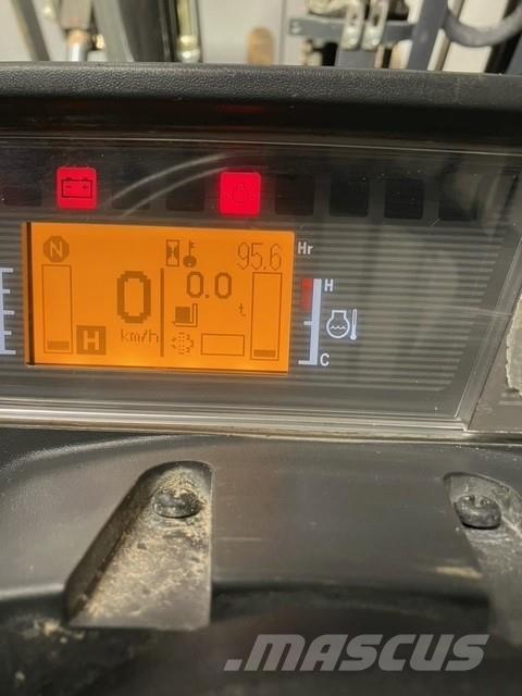 Mitsubishi FD25N3 Dieselové vozíky