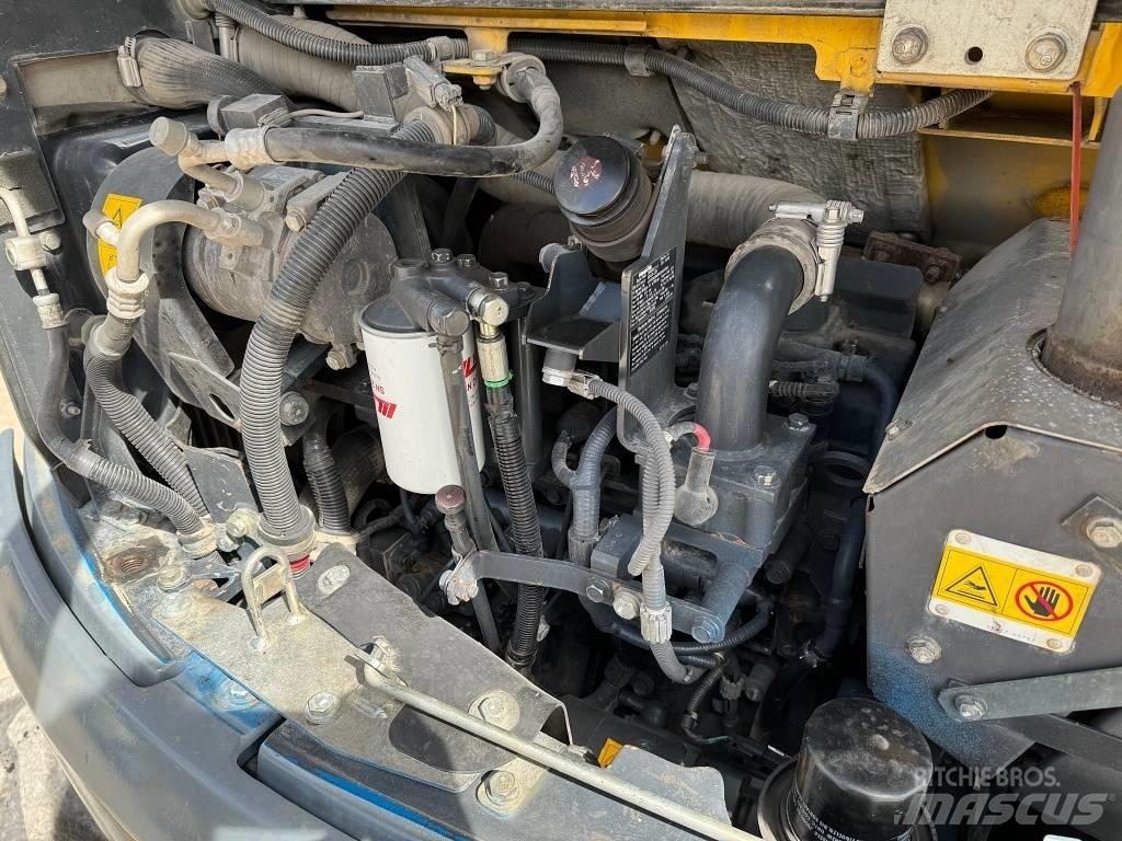 Komatsu PW 98 MR-8 Kolová rýpadla