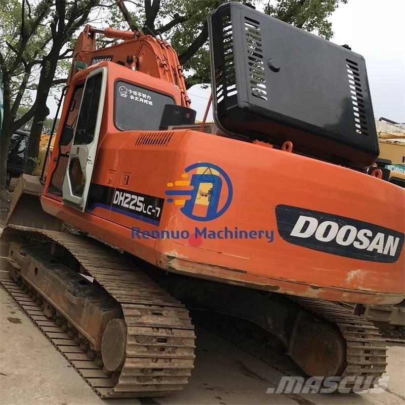 Doosan DH225LC-7 Pásová rýpadla