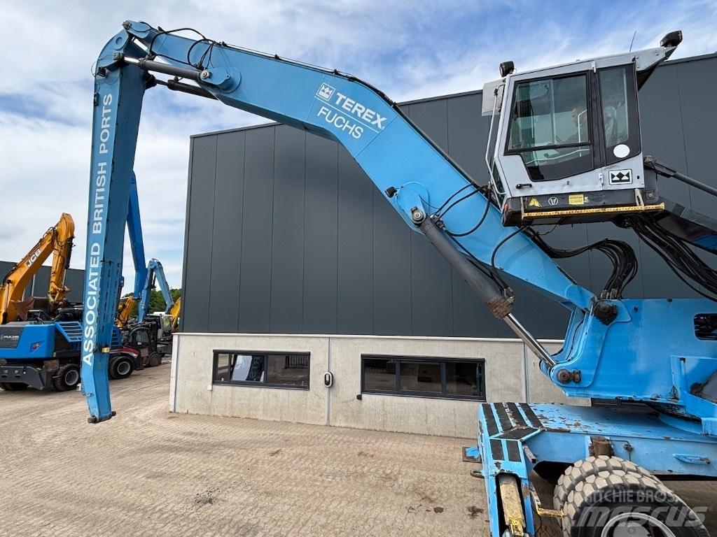 Fuchs MHL 380 Stroje pro manipulaci s odpadem