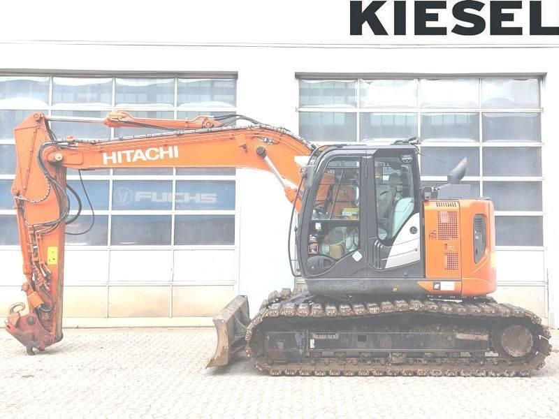 Hitachi ZX 135 US-6 Pásová rýpadla