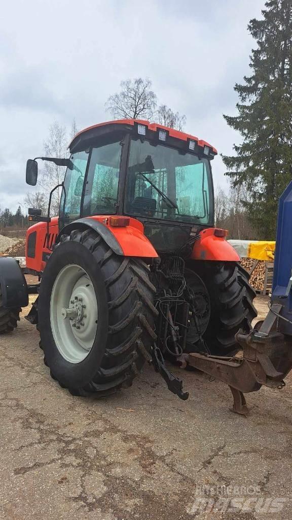 MTZ 2022.3 Traktory