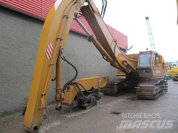 JCB JS 450LC Pilířové jeřáby