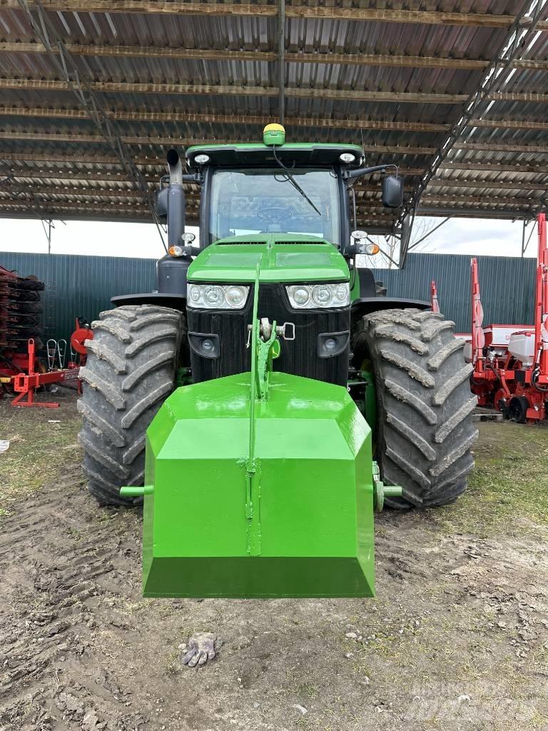 John Deere 8360 R Traktory
