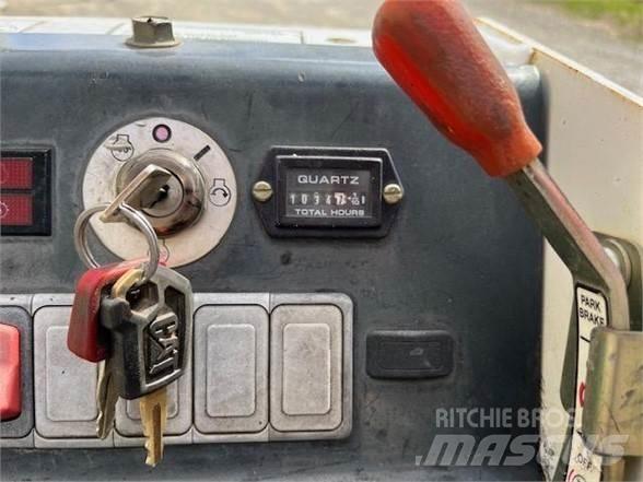 Bobcat MT55 Smykem řízené nakladače