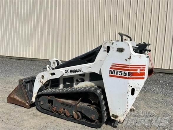 Bobcat MT55 Smykem řízené nakladače