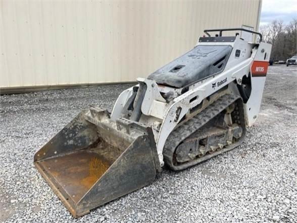 Bobcat MT85 Smykem řízené nakladače