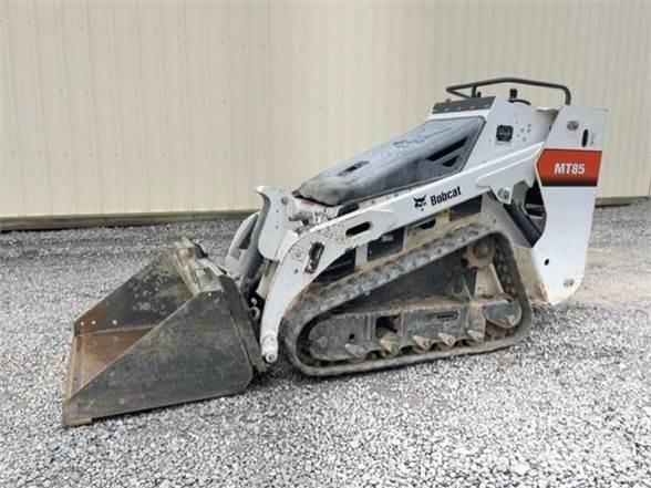 Bobcat MT85 Smykem řízené nakladače