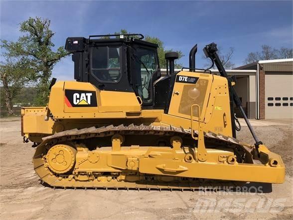 CAT D7E LGP Pásové dozery