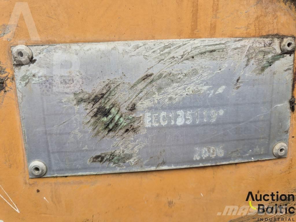 CASE 621 D Kolové nakladače