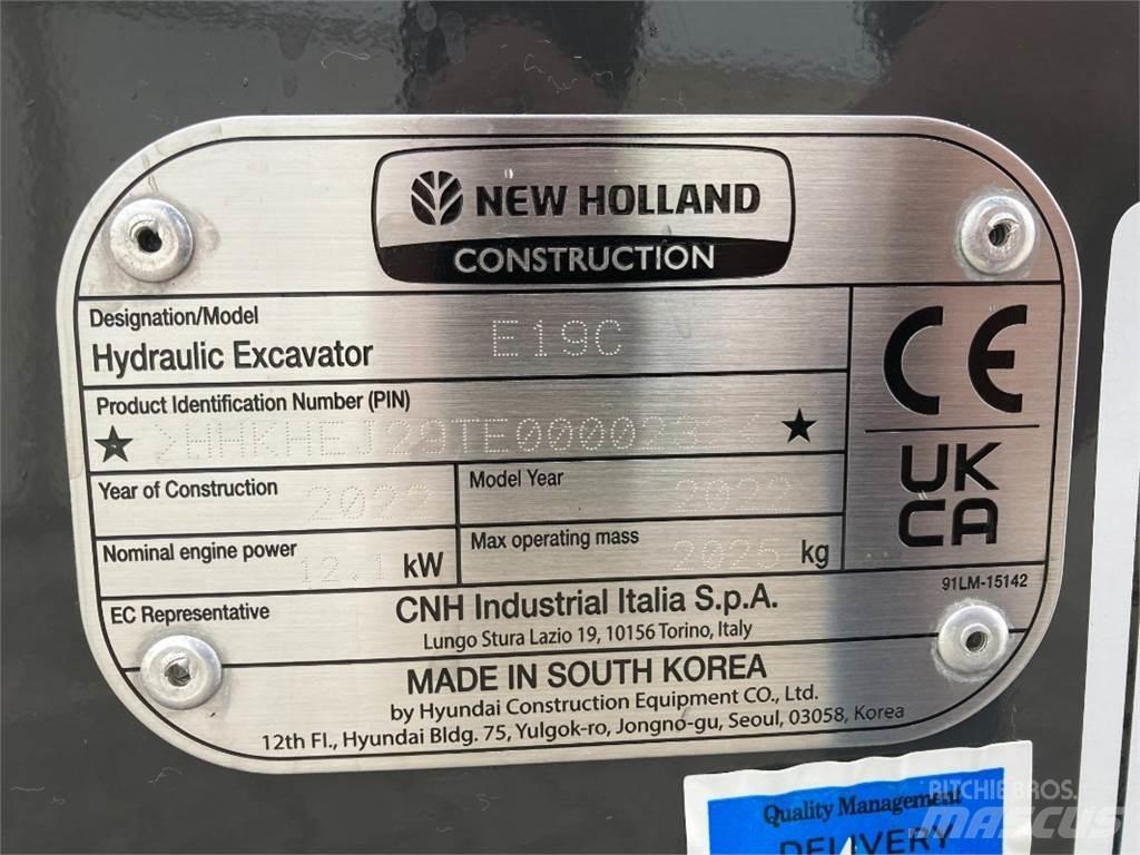 New Holland E 19C Mini rýpadla < 7t