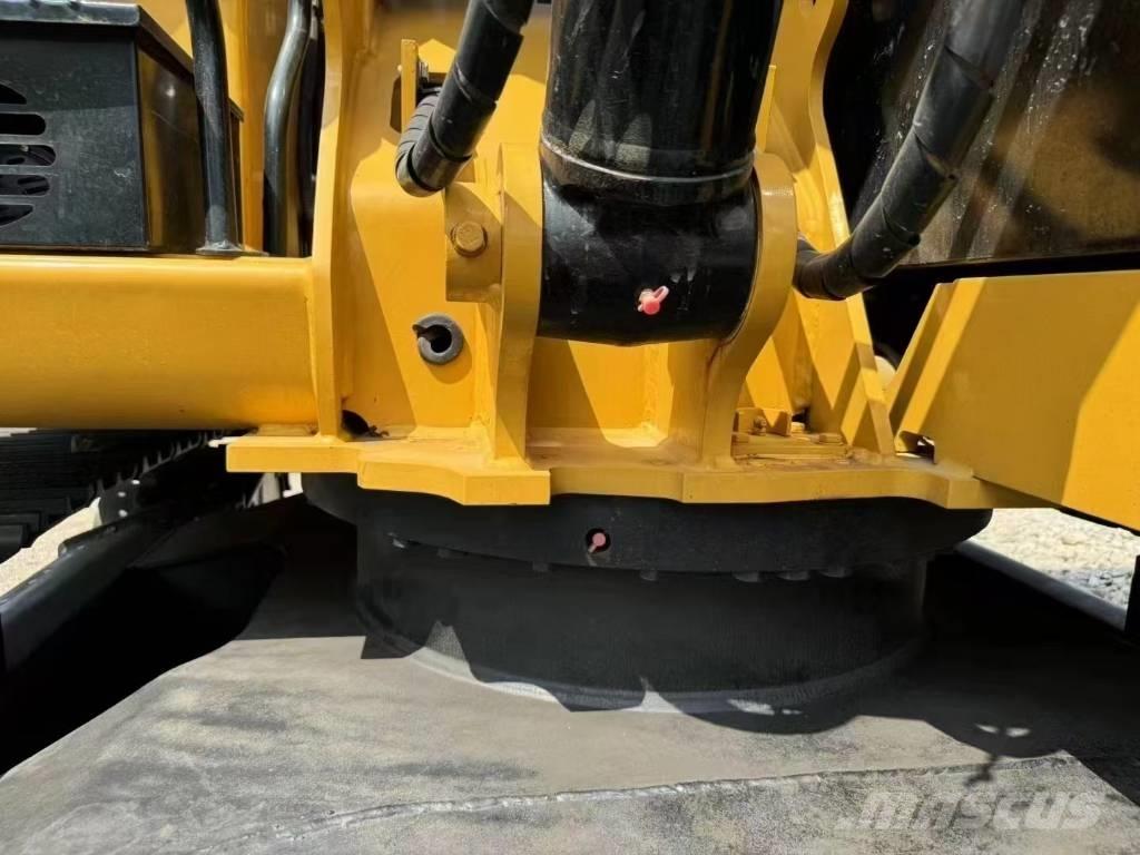 CAT 307E2 Pásová rýpadla