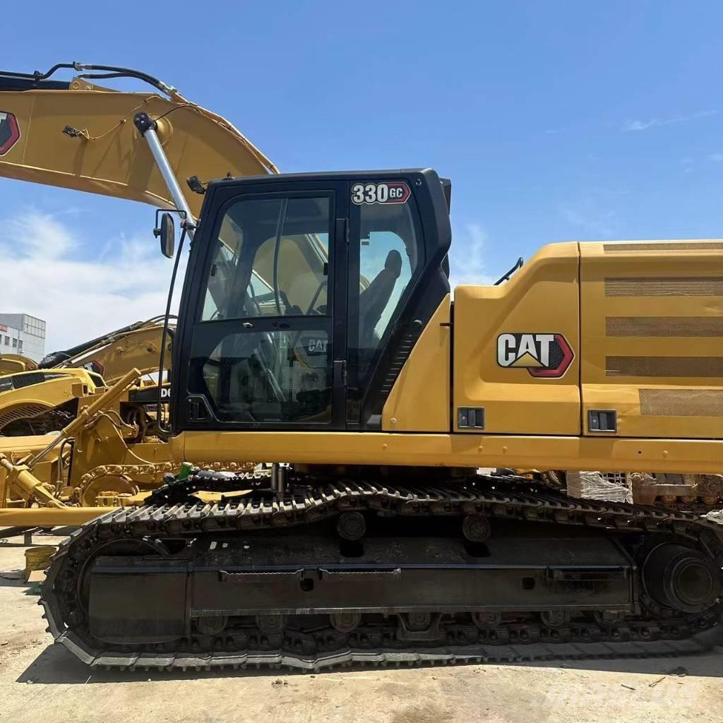 CAT 330 Pásová rýpadla