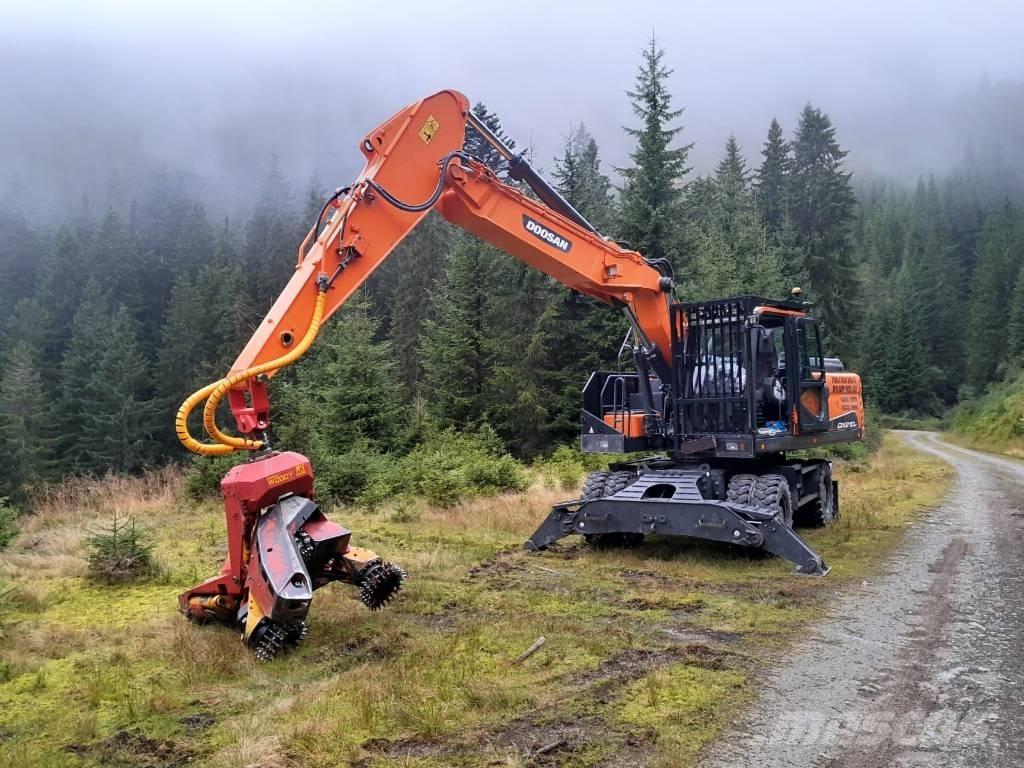 Doosan DX 210 W Jeřáby/Nakladače