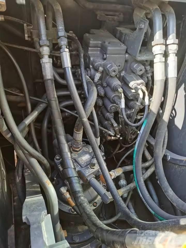 Sumitomo SH 130-6 Pásová rýpadla