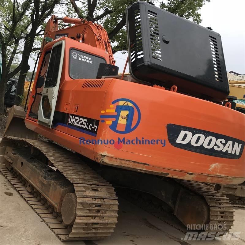 Doosan DH225LC-7 Pásová rýpadla