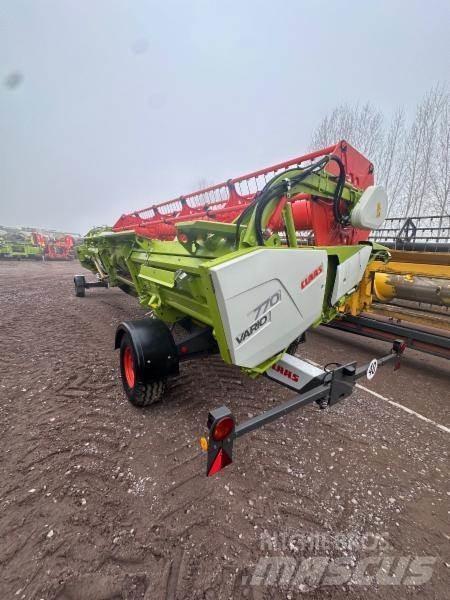 CLAAS TRION 530 Sklízecí mlátičky