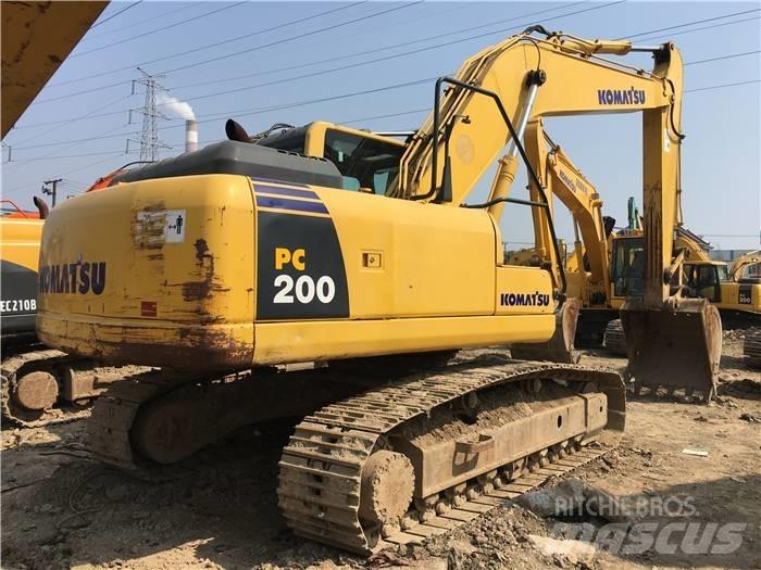 Komatsu PC 200-8 Pásová rýpadla