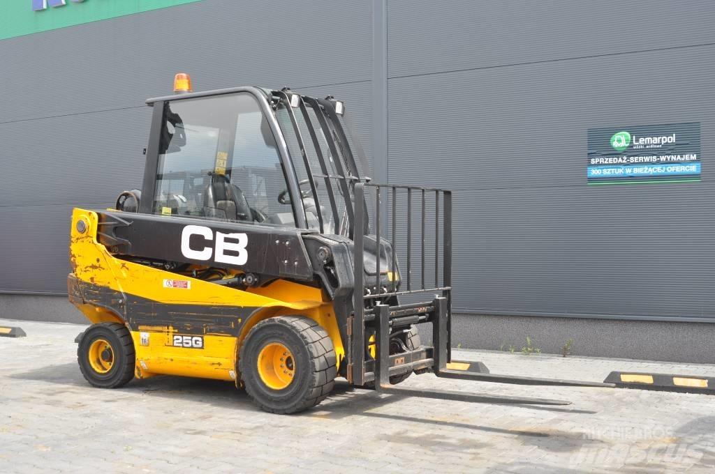 JCB TLT 25 G LPG vozíky