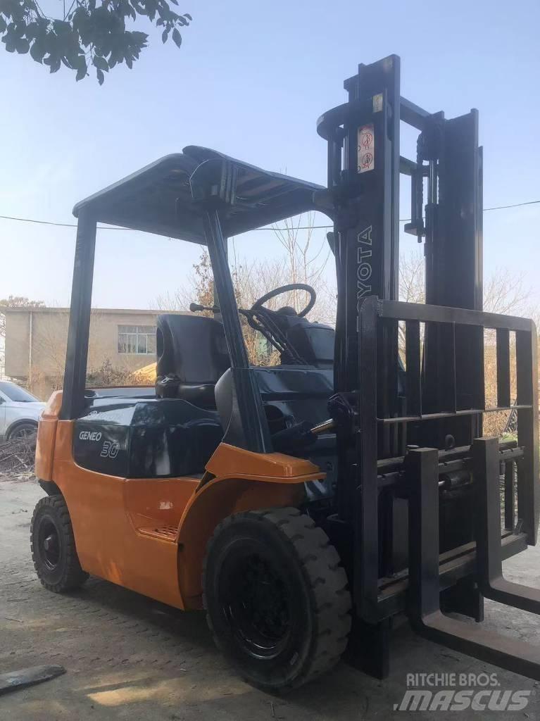 Toyota FD 30 Dieselové vozíky