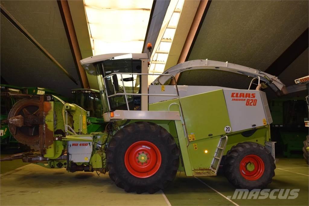 CLAAS Jaguar 820 Samojízdné sekačky