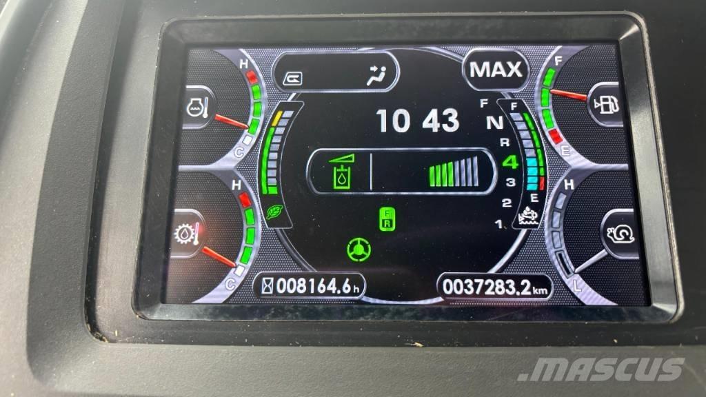 Komatsu WA 320-8 Kolové nakladače