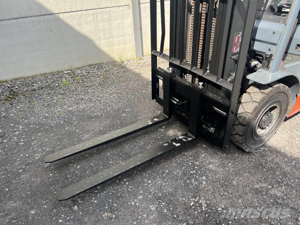 Toyota 02-8 FGF 25 LPG vozíky