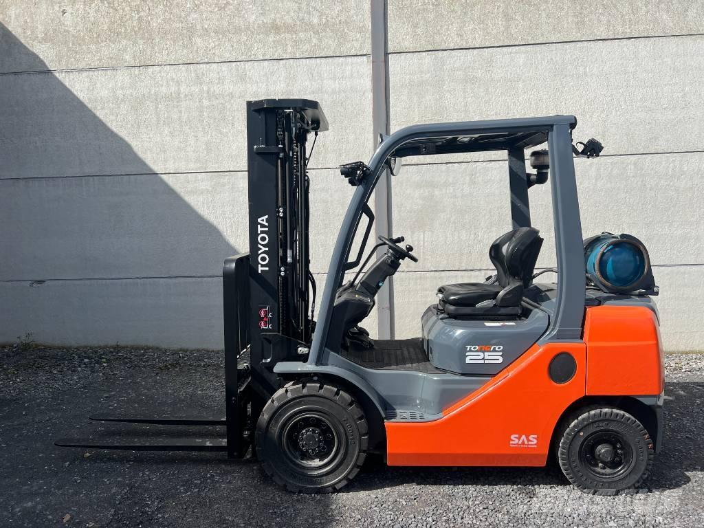 Toyota 02-8 FGF 25 LPG vozíky