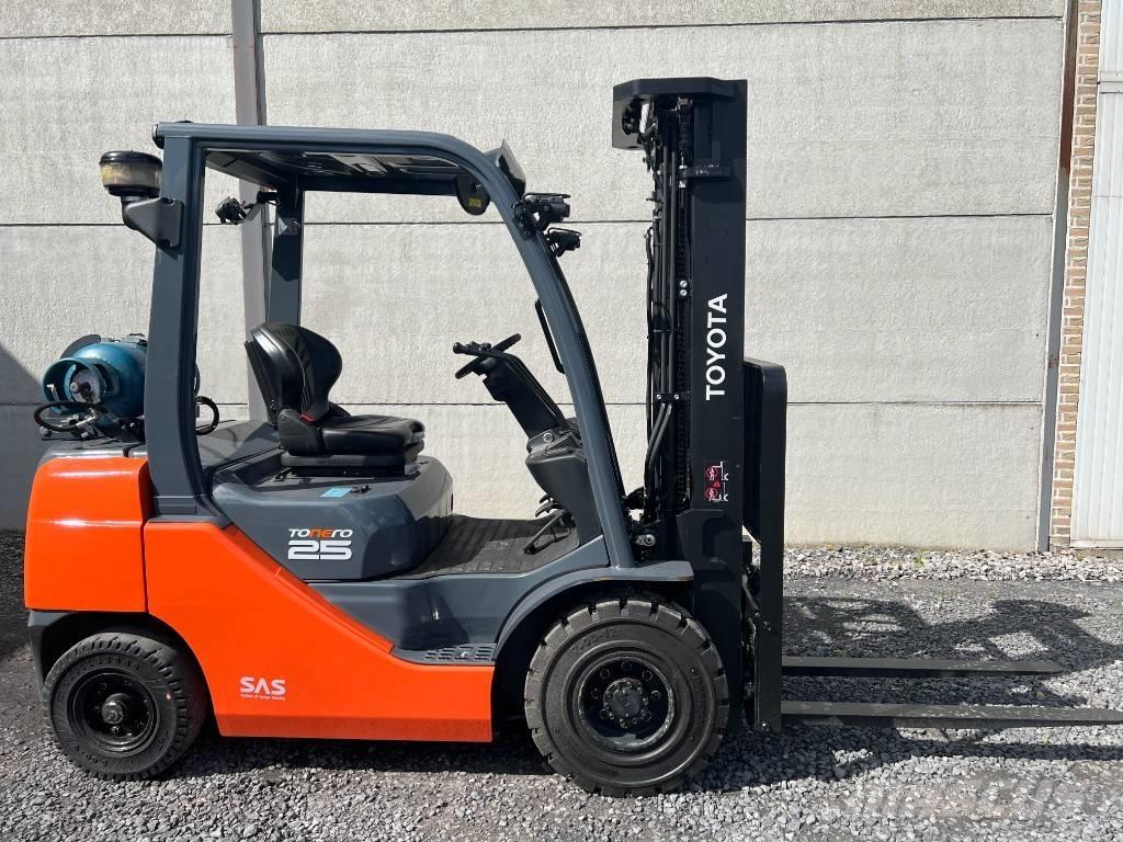 Toyota 02-8 FGF 25 LPG vozíky