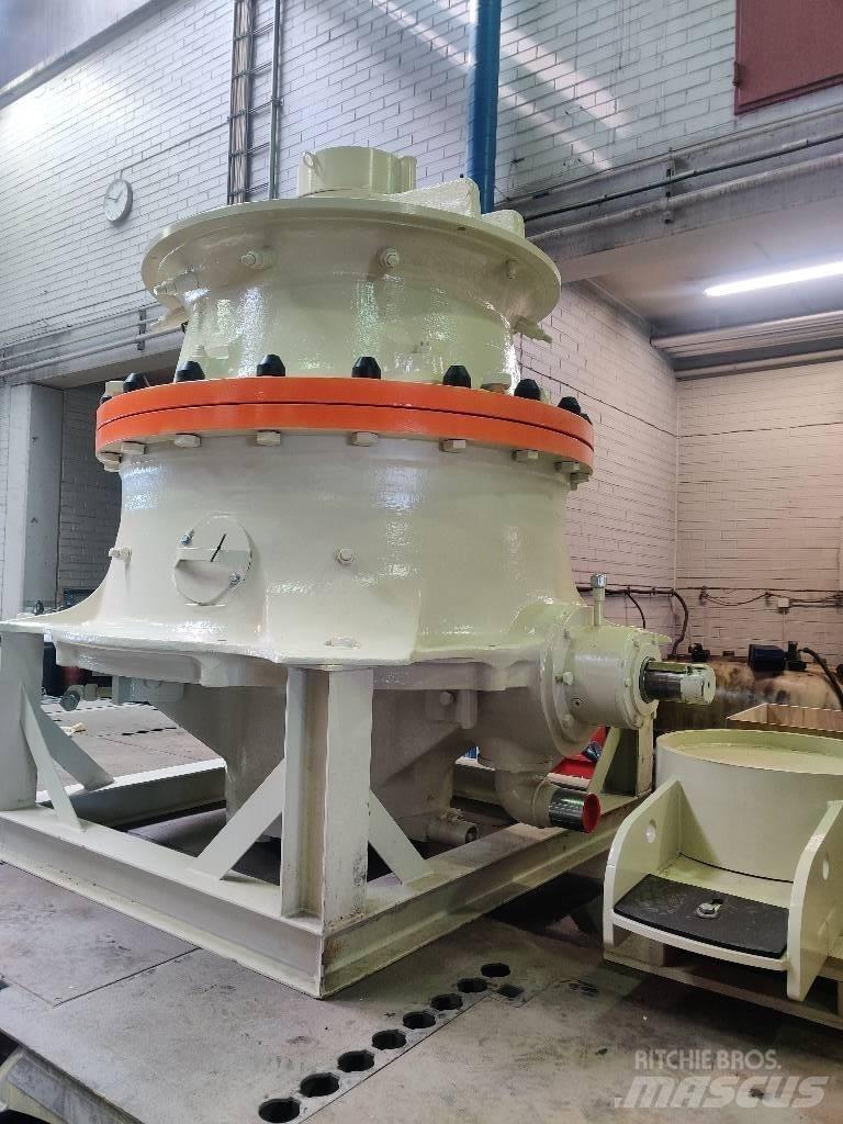 Metso GP220 Drtící zařízení