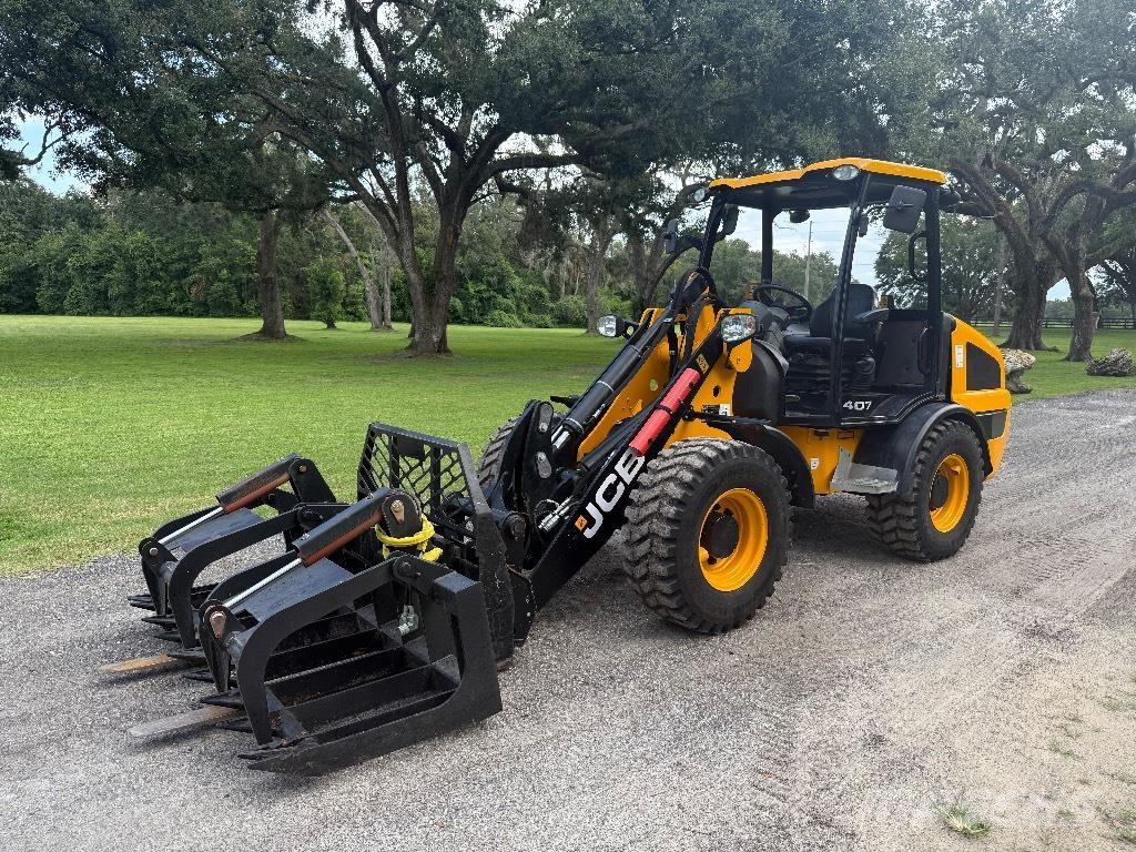 JCB 407 Kolové nakladače