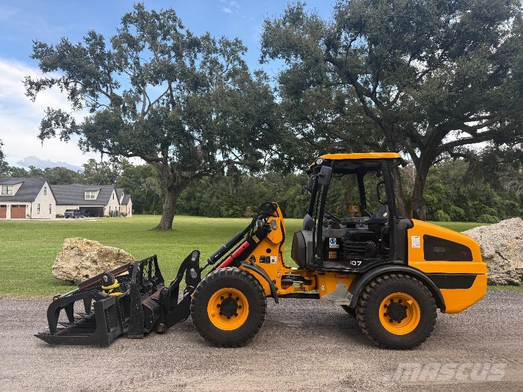 JCB 407 Kolové nakladače
