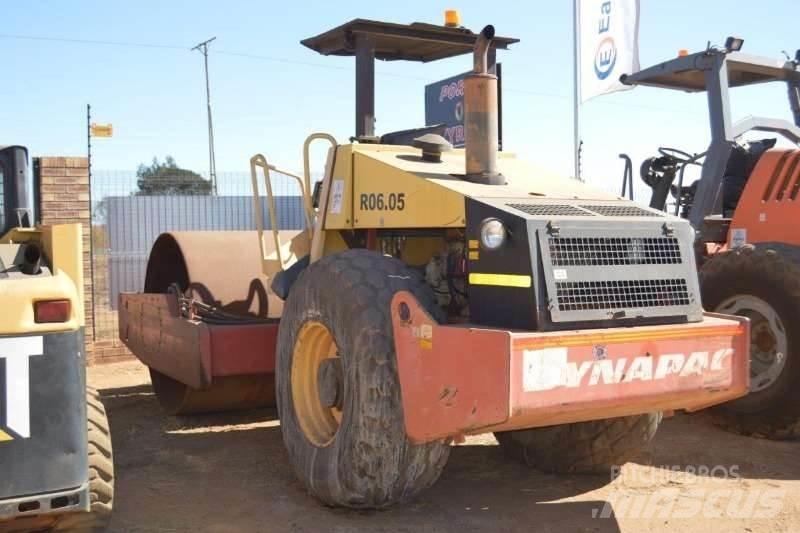 Dynapac CA250D Kombinované válce
