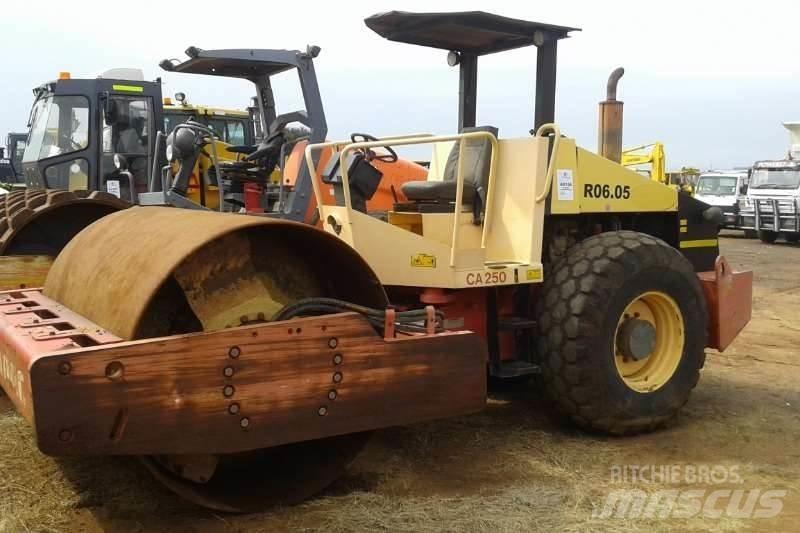 Dynapac CA250D Kombinované válce